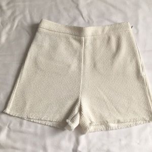 New without tag Mango shorts size 2